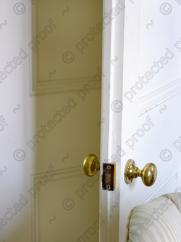 London-009 
 Keywords: door, white, old fashioned, classic, home, england, brass, handle