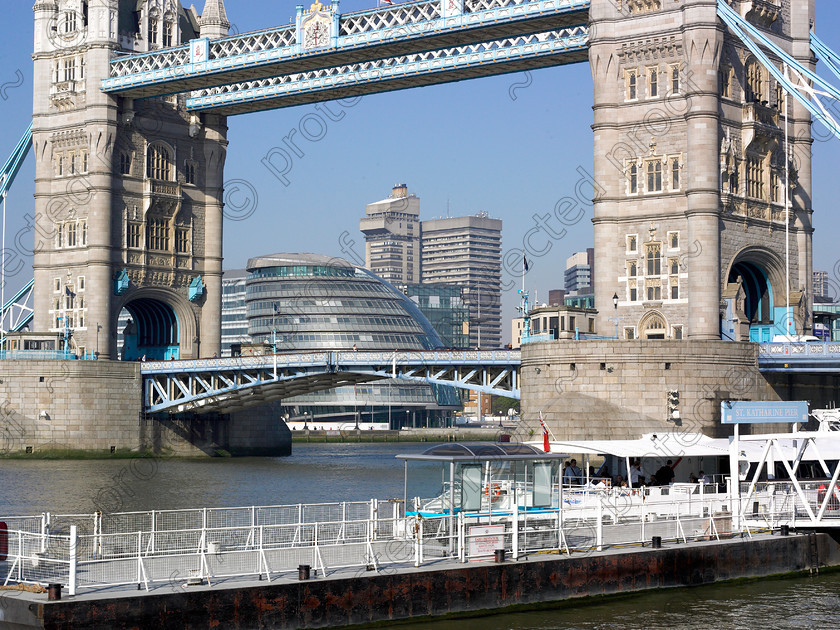 Thames-002 
 Tower Bridge & City Hall. 
 Keywords: Thames, London, Tower Bridge, City Hall, Pier, water, Water taxi, river